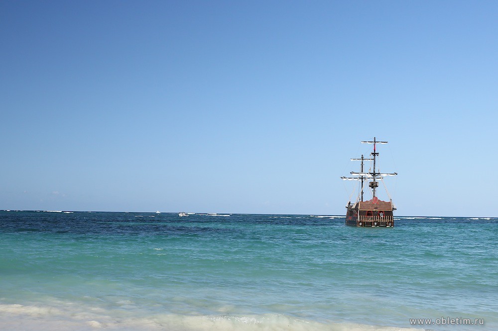 Корабль в Доминикане